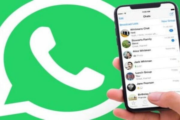 Facilitating Links: Craft a WhatsApp Call Connection